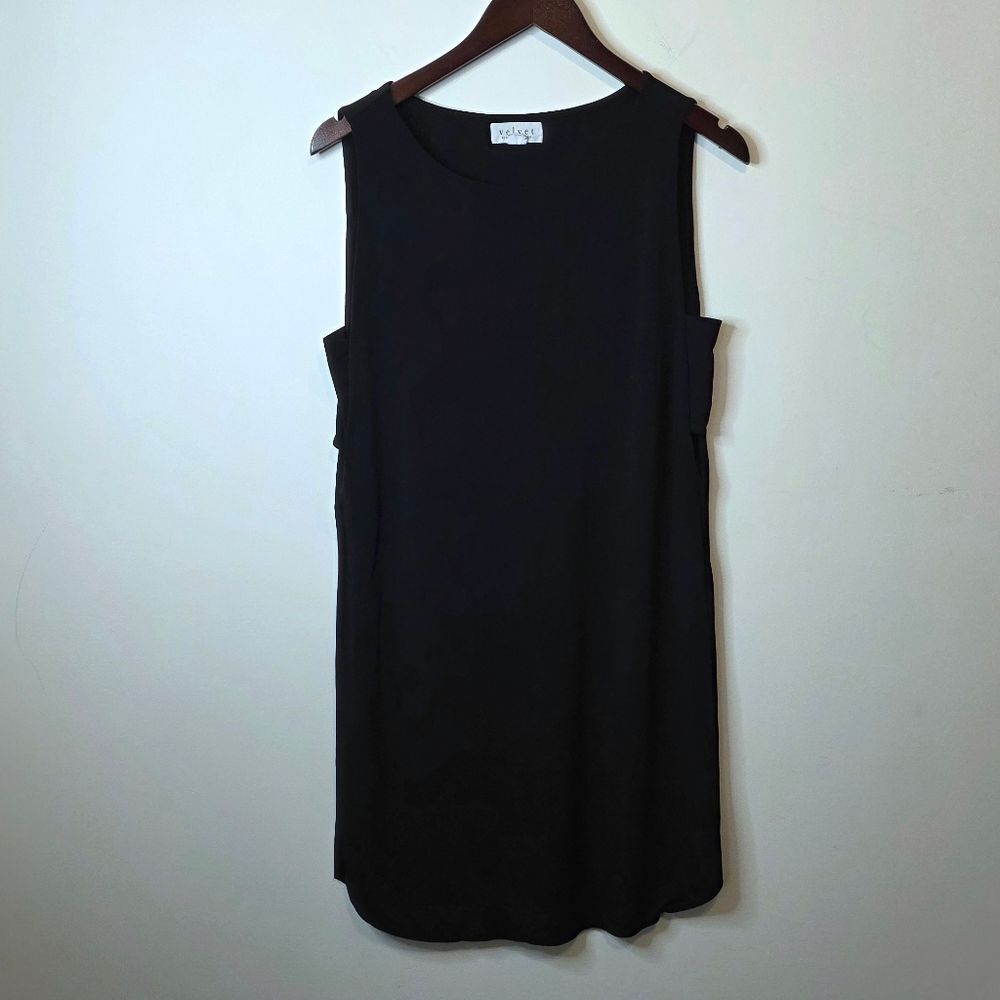 Velvet By Graham & Spencer Black Sleeveless Dress Side Cutout Size Medium